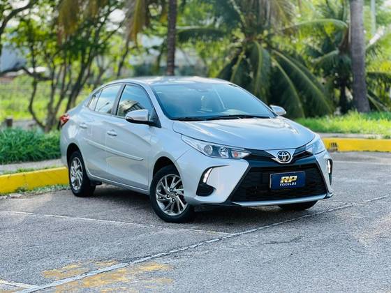 TOYOTA YARIS 1.5 16V FLEX SEDAN XS CONNECT MULTIDRIVE